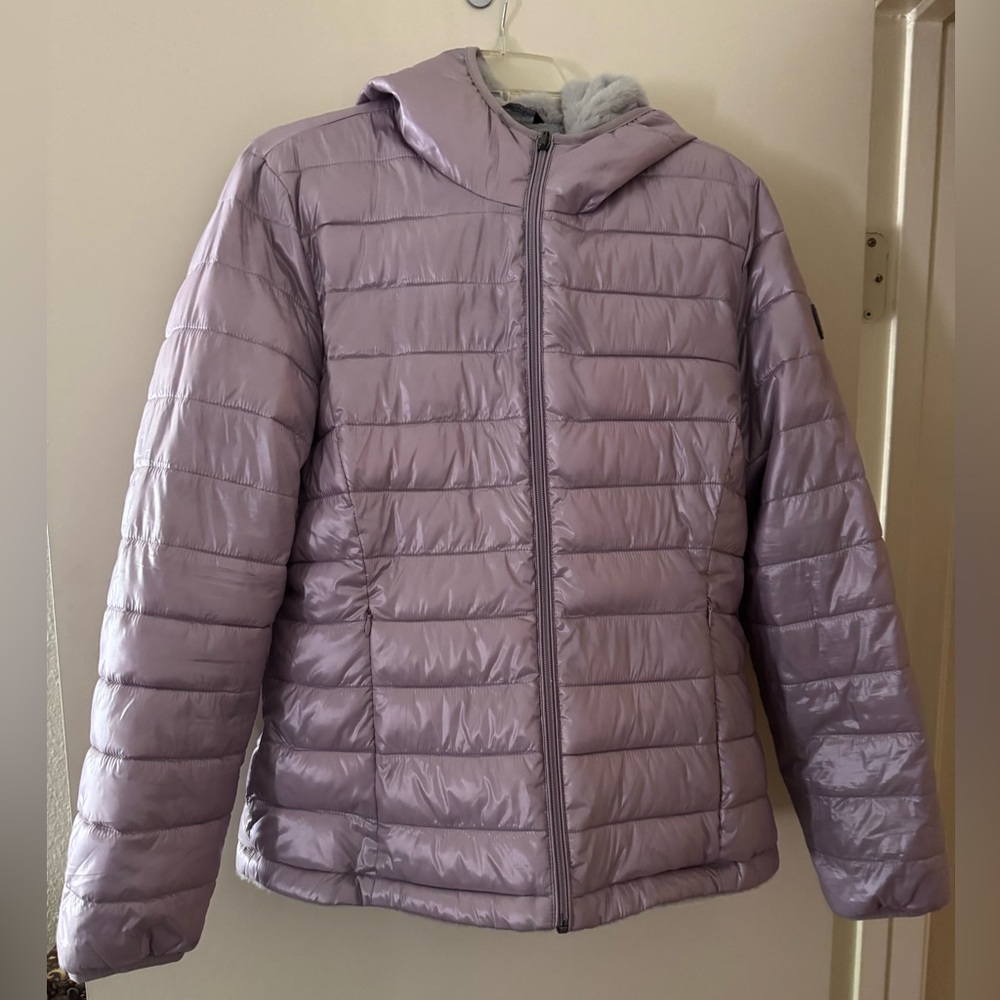 ANDREW MARC Childrens Luxury Lilac Reversible Puffer Coat. Faux Fur Lined Size M